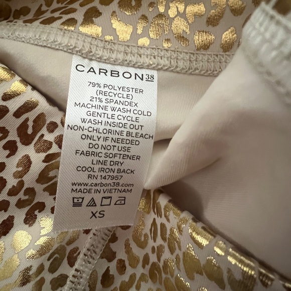 Carbon38 Mini Leopard 7/8 Legging - Shiny Beige-Gold XS NWT - Picture 4 of 7